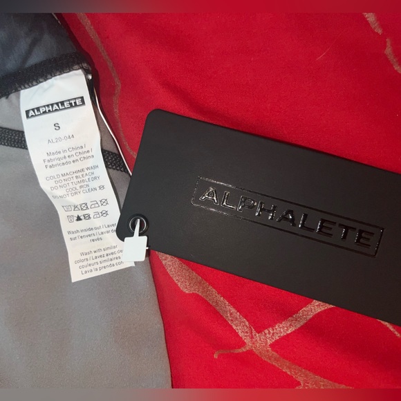 NWT Alphalete Surface Power Short OIL STAIN - Small🖤 - Picture 5 of 7